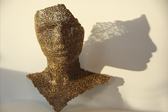 LES PORTRAITS EN CARTON-DENTELLE D'ANGELINA MAIA