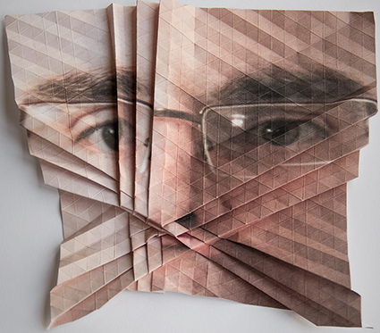 LES PORTRAITS PLIÉS D’ALDO TOLINO